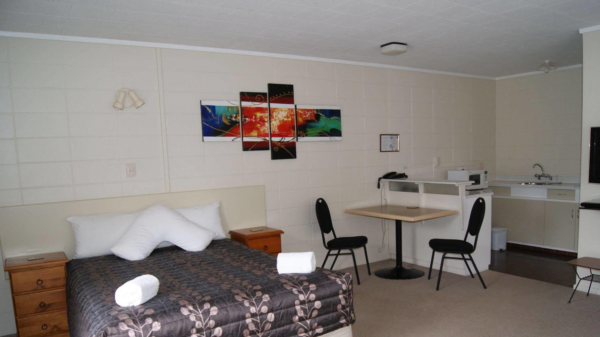 Tourist Court Motel Whakatane Exteriör bild